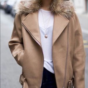 Coat with Fur Neckline